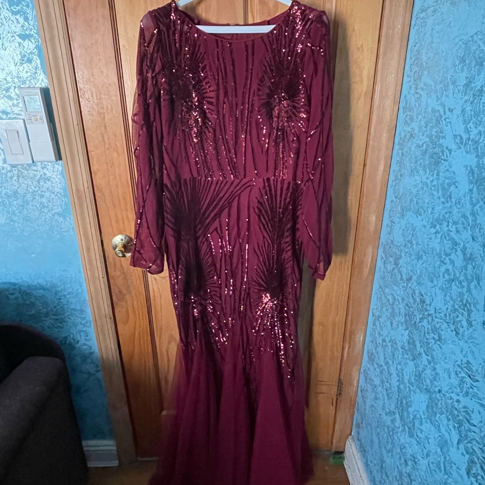 Elegant Burgundy Sequin Dress